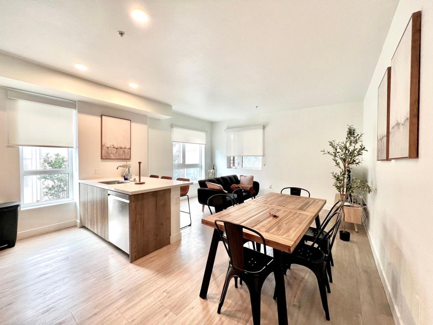 Hotel Chic Urban Retreat In Heart Of La, Steps From Attractions!