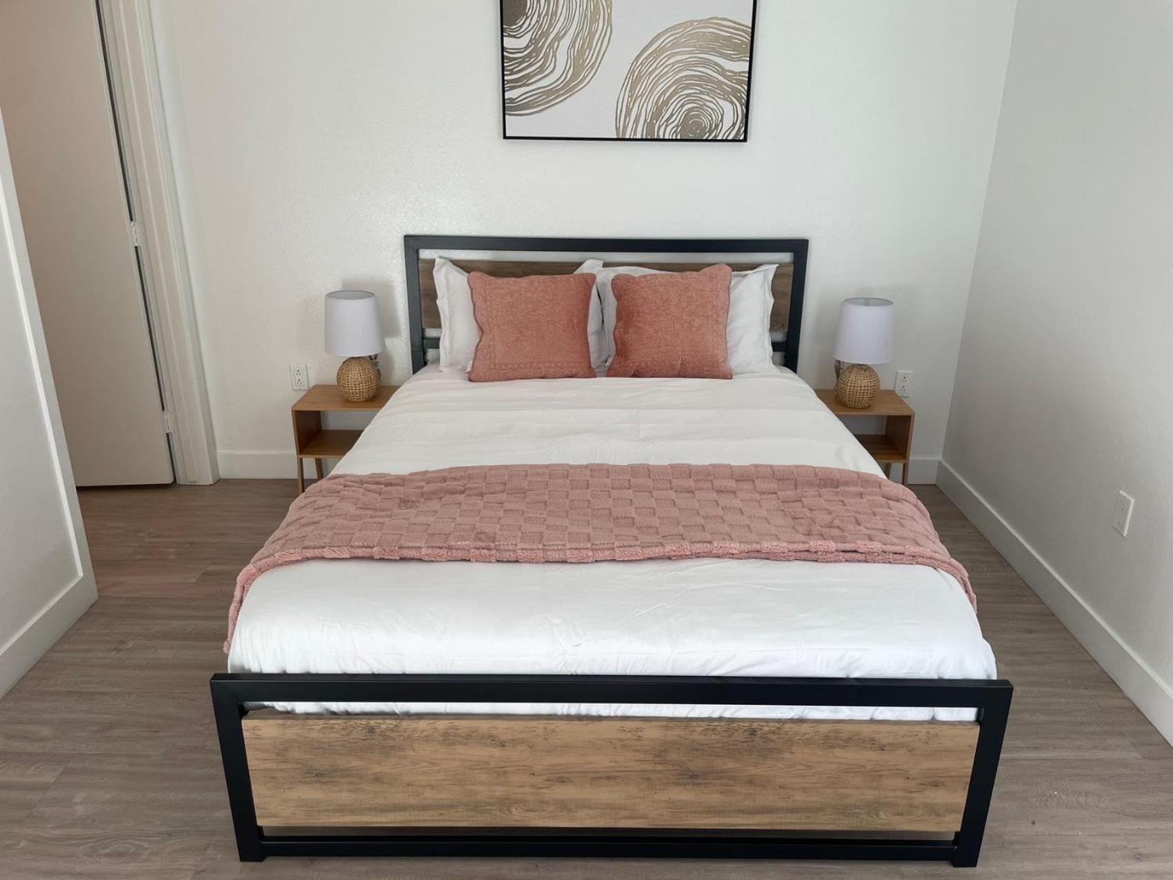 Chic Urban Retreat In Heart Of La, Steps From Attractions! Hotel 4*