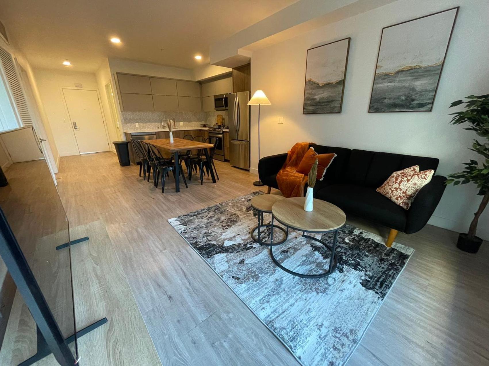 Chic Urban Retreat In Heart Of La, Steps From Attractions! Hotel 4*