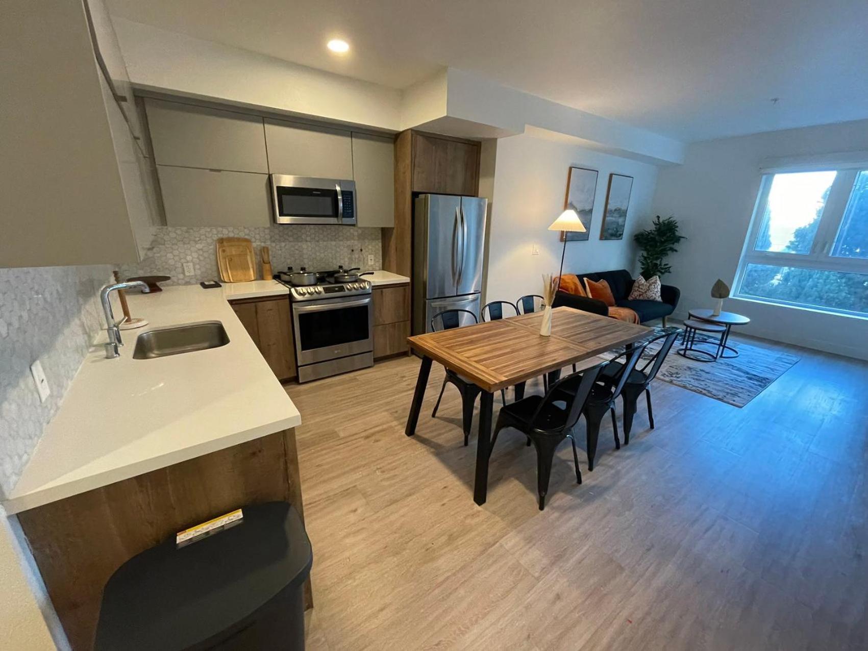 Chic Urban Retreat In Heart Of La, Steps From Attractions! 4*