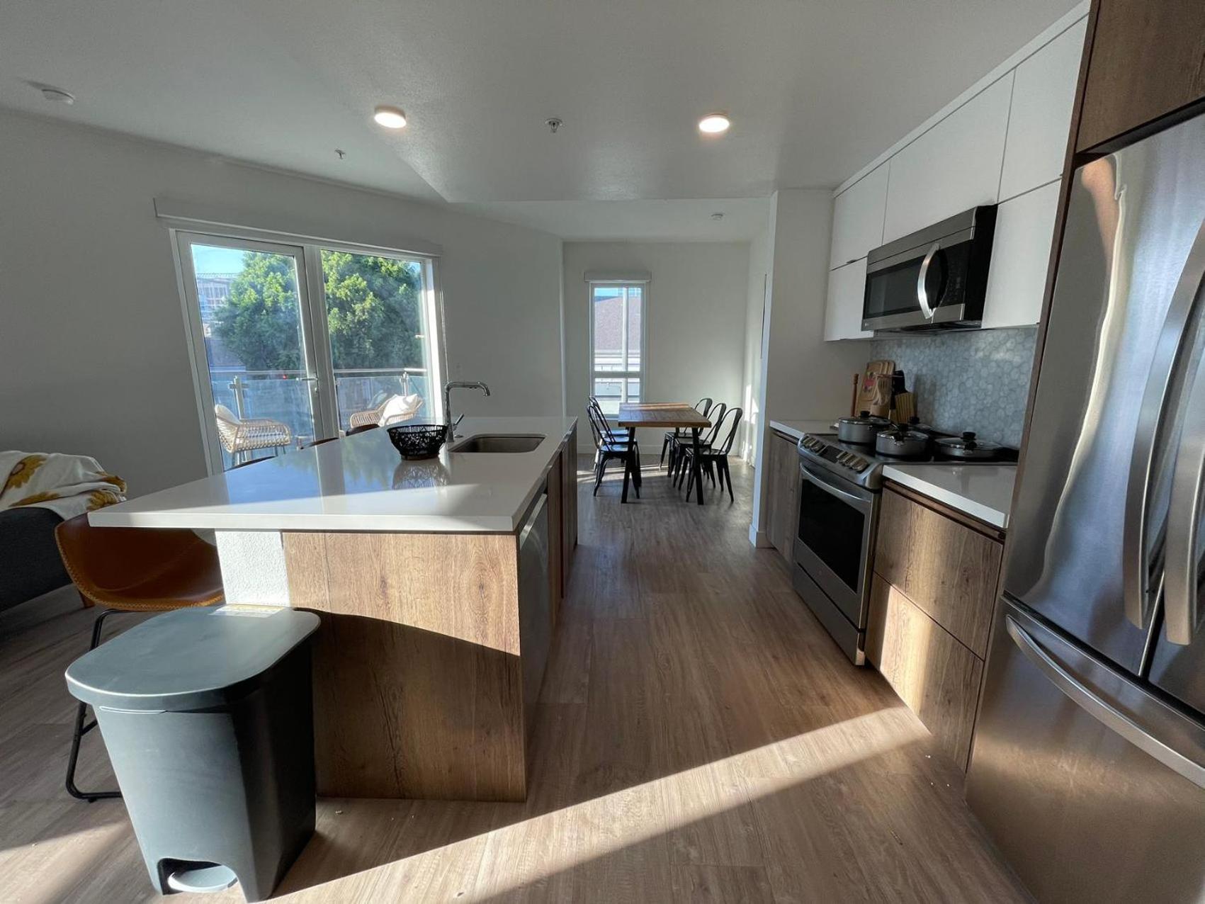 Hotel Chic Urban Retreat In Heart Of La, Steps From Attractions!