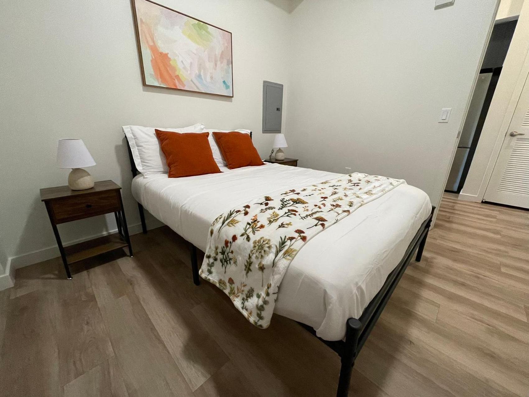 Elegant Retreat In The Heart Of La, Discover Your Lavish Hideaway Hotel