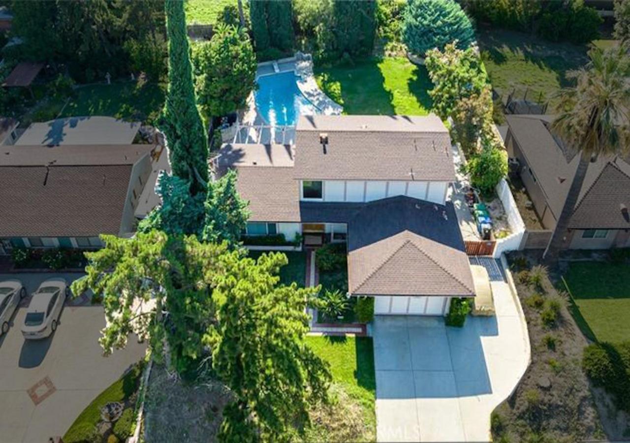 Adorable 4 Bedroom With Pool & * Los Angeles