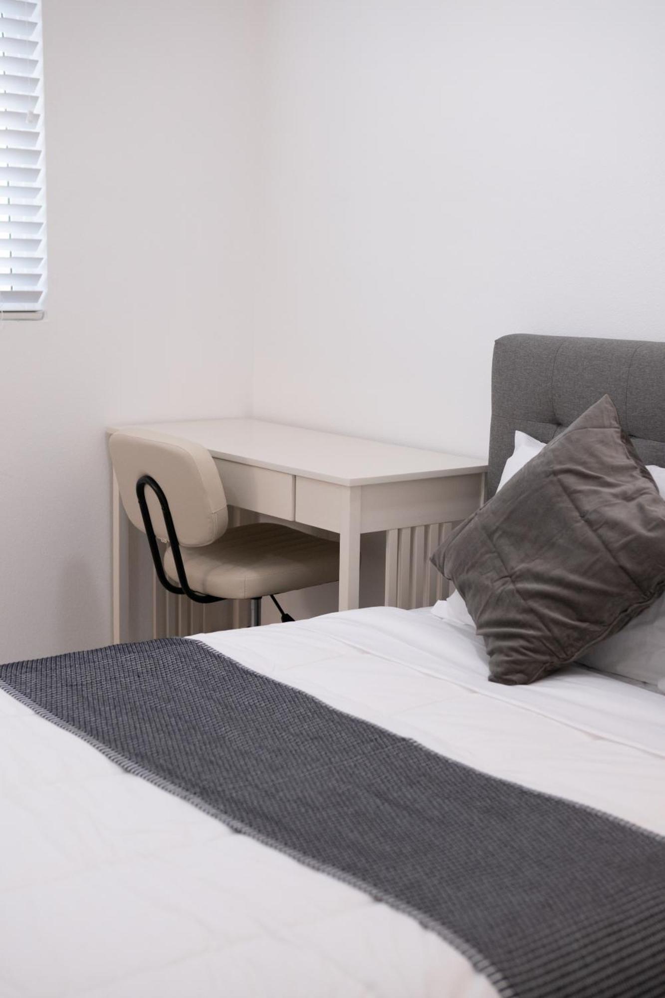Cozy La Near Usc And Downtown Attractions- Private With Shared Access Los Angeles
