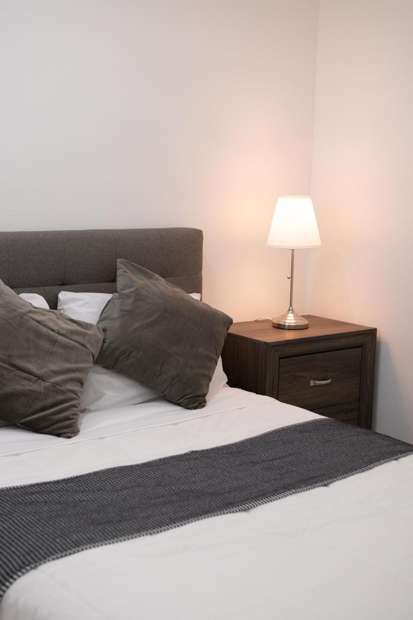 Hotel Cozy La Near Usc And Downtown Attractions- Private With Shared Access
