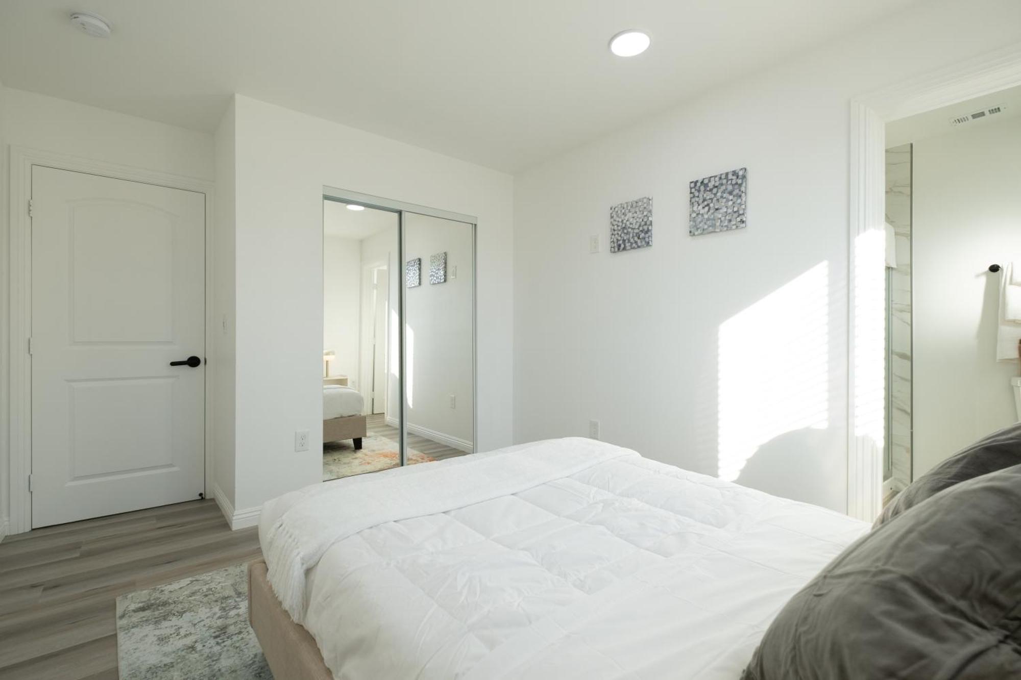 Cozy La Near Usc And Downtown Attractions- Private With Shared Access Hotel