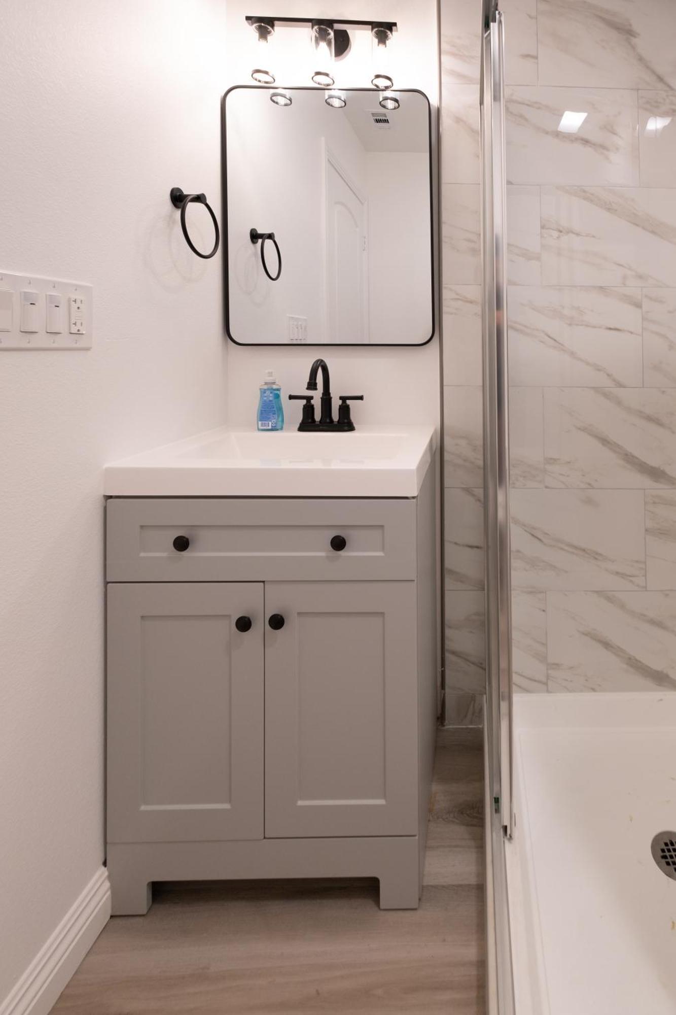 Cozy La Near Usc And Downtown Attractions- Private With Shared Access 4*