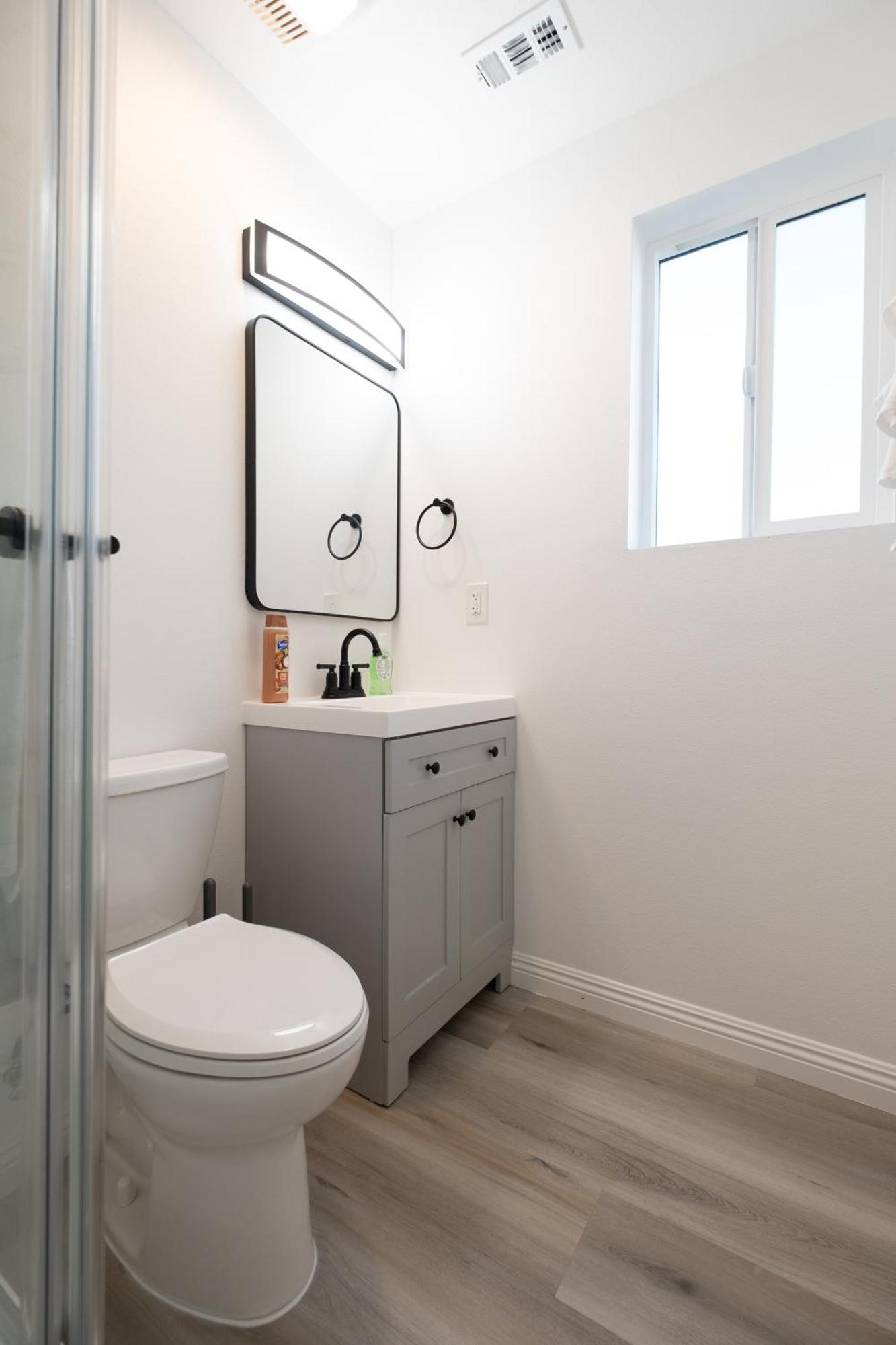 Cozy La Near Usc And Downtown Attractions- Private With Shared Access 4*
