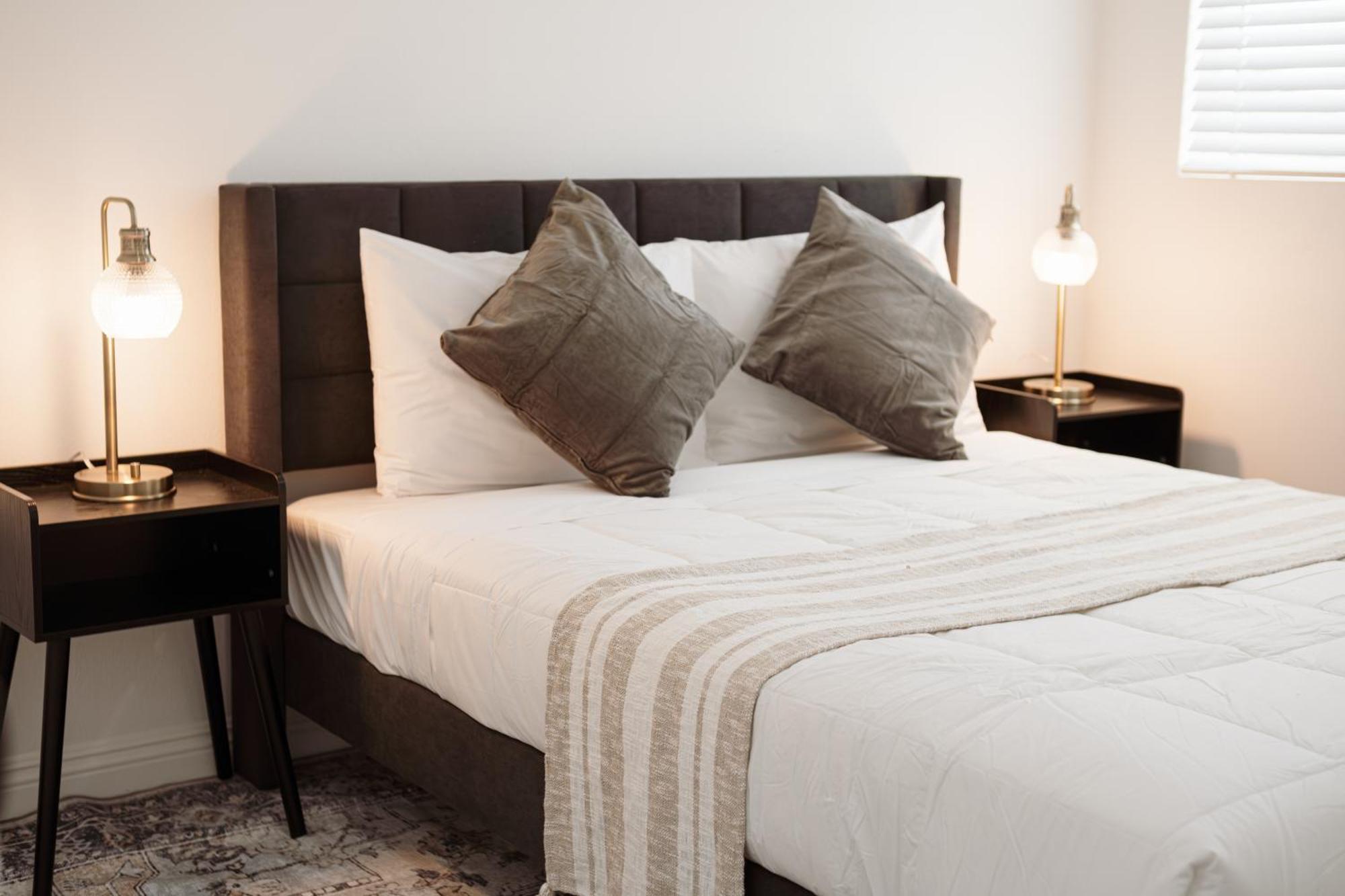Charming La Retreat Near Usc & Downtown Highlights- 1 Bedroom With Shared Access Hotel 4*