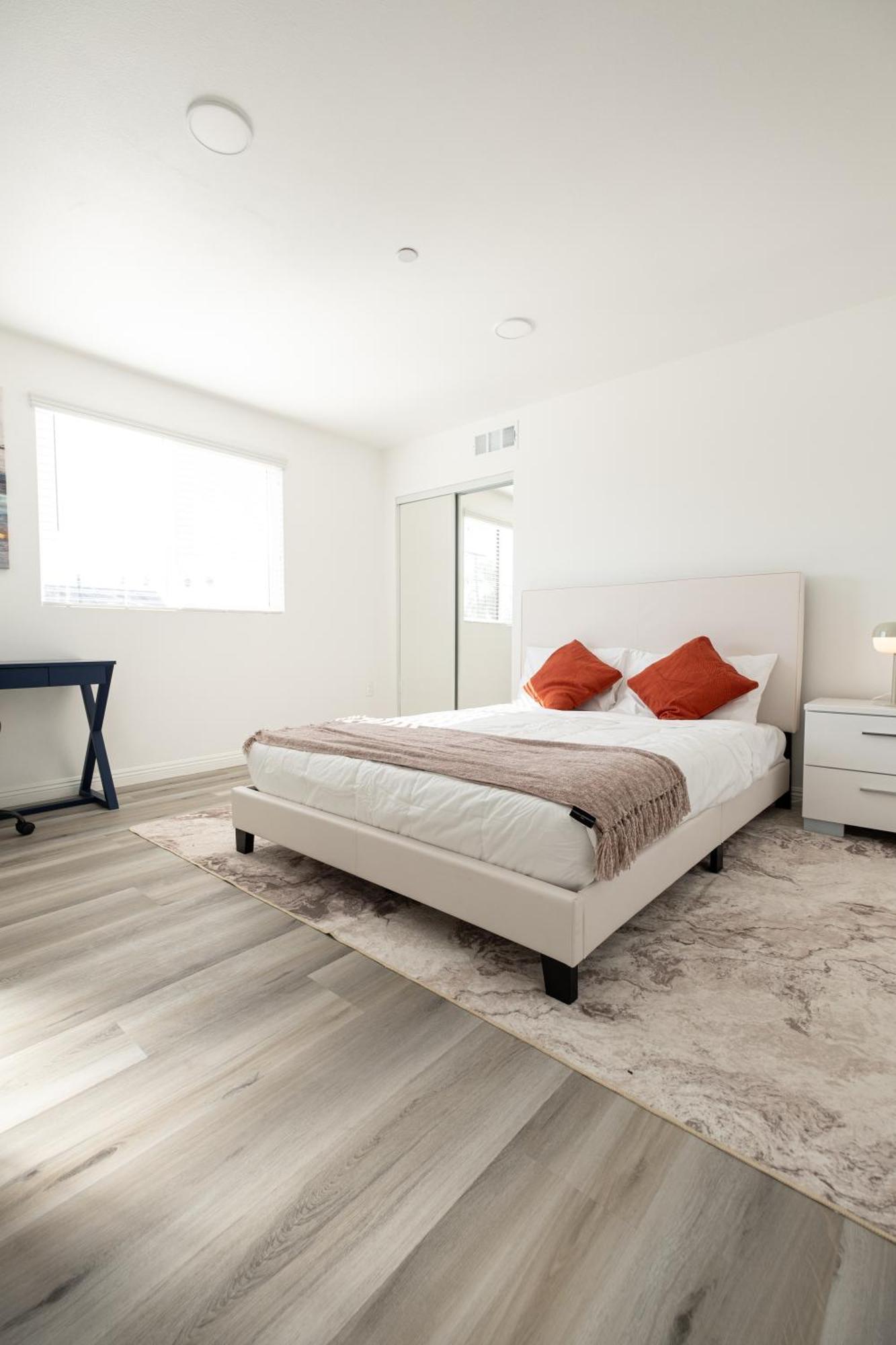 Hotel Charming La Retreat Near Usc & Downtown Highlights- 1 Bedroom With Shared Access 4*