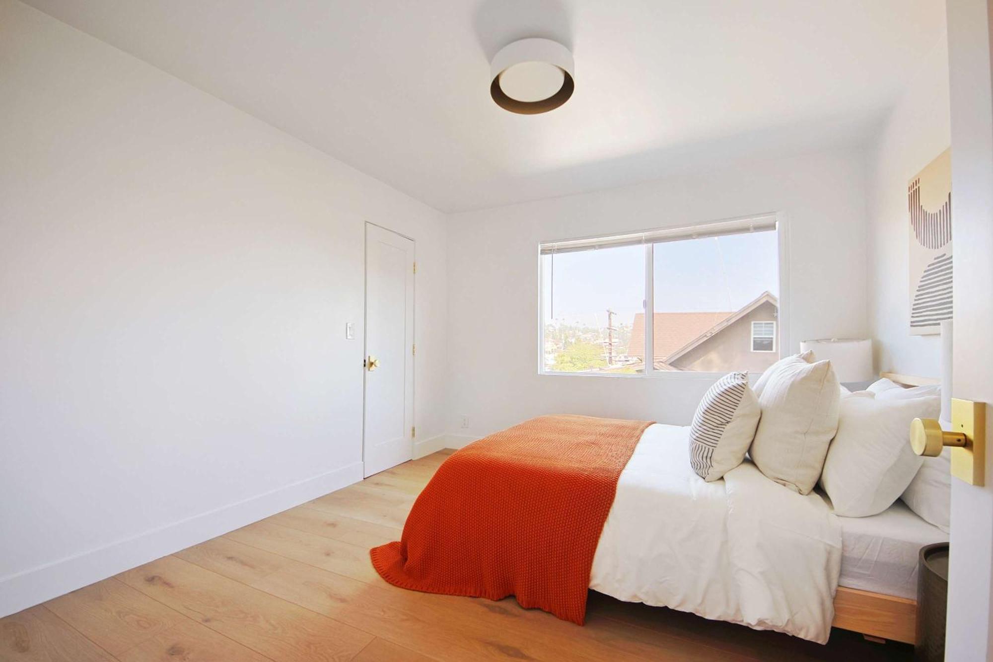 Apartment Stylish 2br Retreat Steps From Sunset Blvd