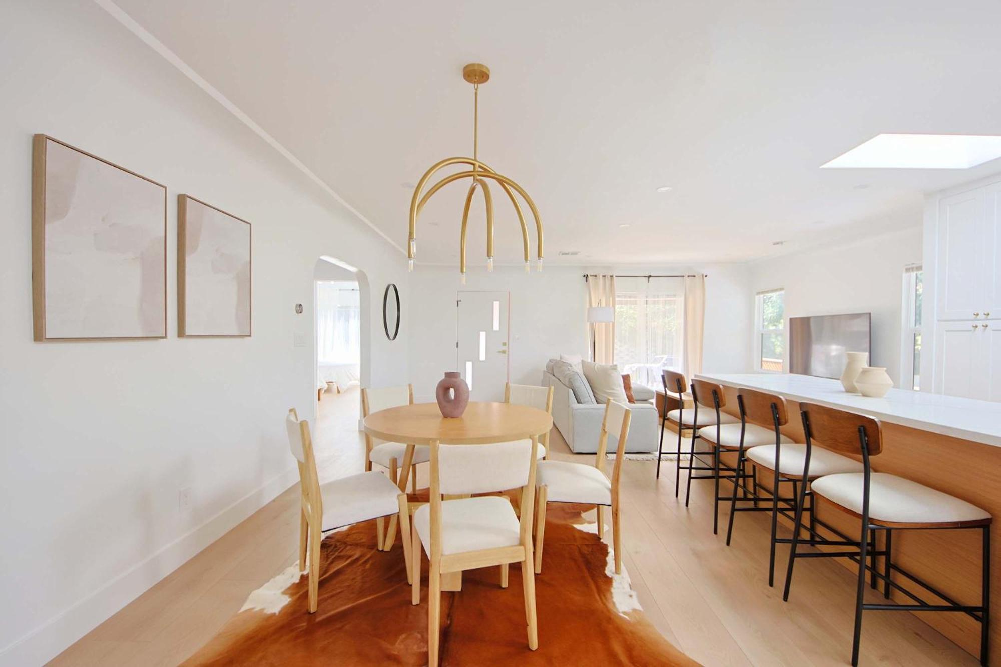 Chic 2b2b W Views Near Sunset Blvd * Los Angeles