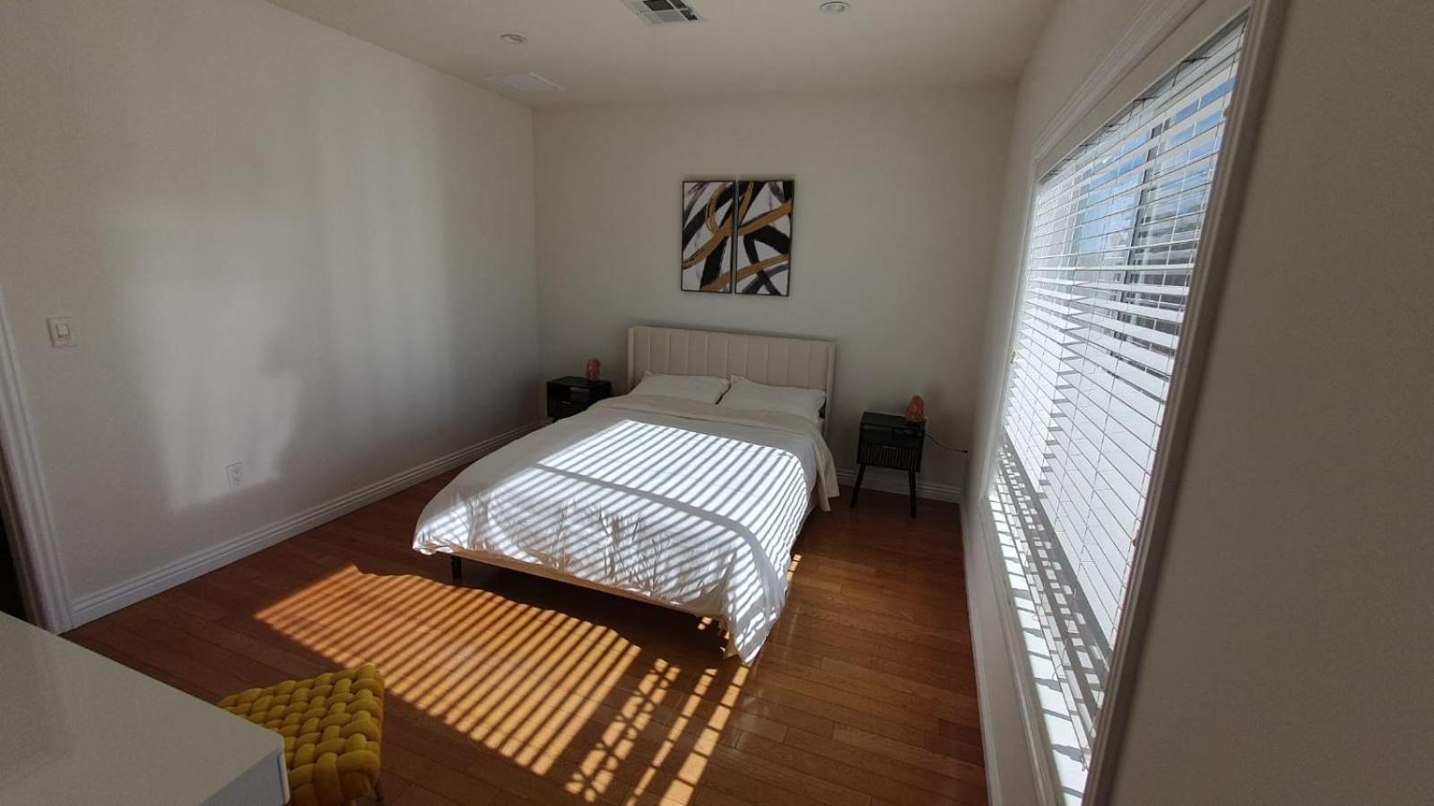 3 Bedroom Hollywood Gem