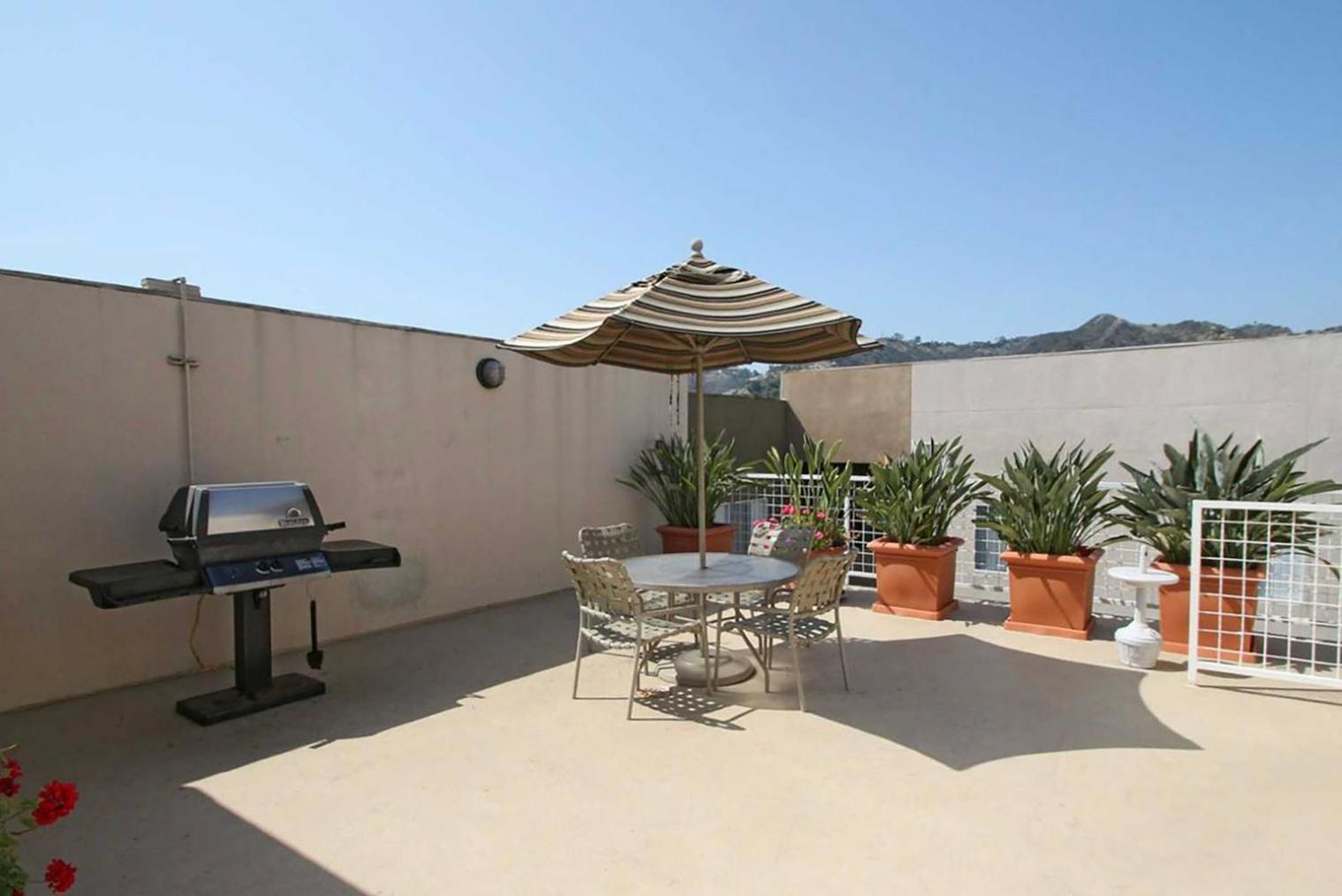 Hollywood 1br W Gym Pool Nr Sunset Lax-55 Los Angeles