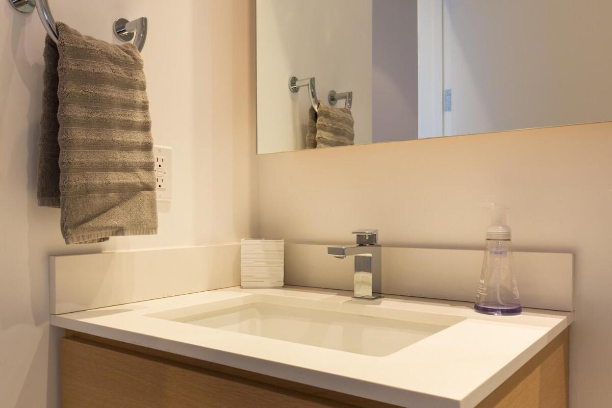 Luxury With Private Entrance Apartment Los Angeles