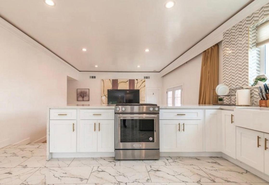 Luxe With Private Bathroom 55 Los Angeles