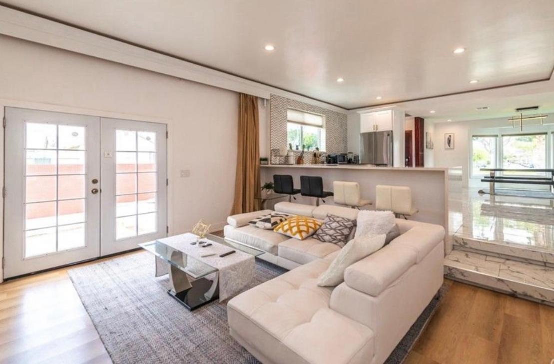 Homestay Luxe With Private Bathroom 55 *