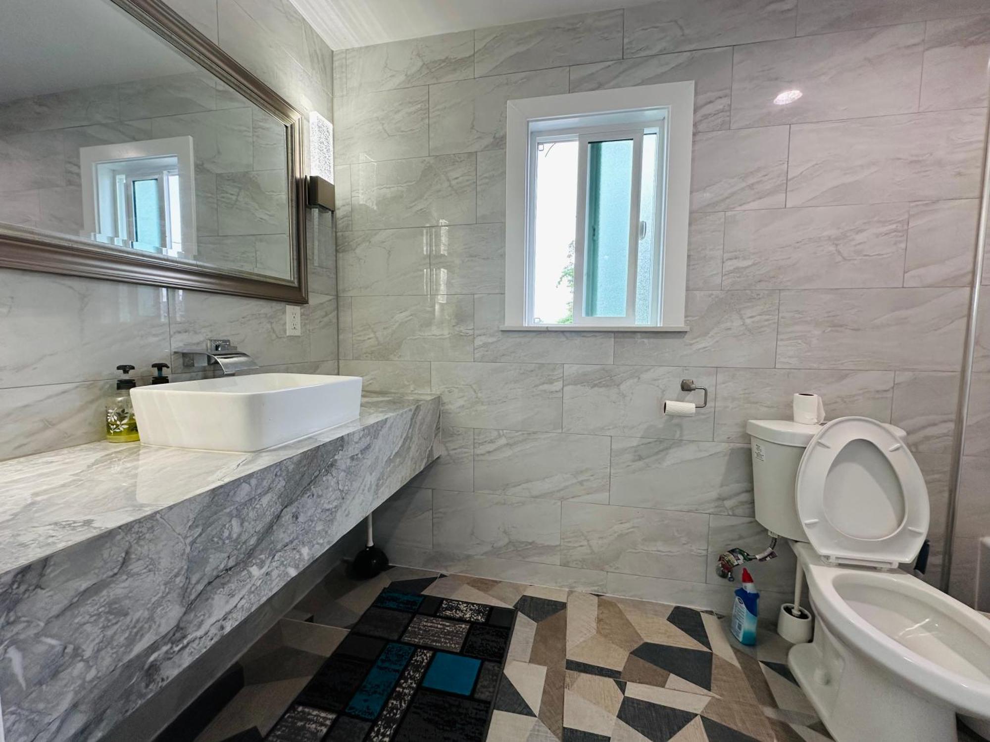 Homestay Luxe With Private Bathroom 55