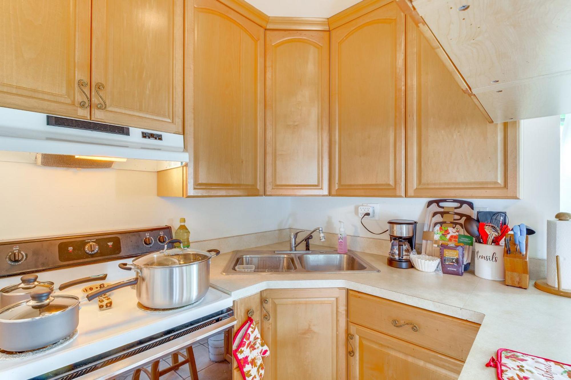Less Than 1 Mi To Ucla Pet-friendly Couples Retreat! Apartment Los Angeles