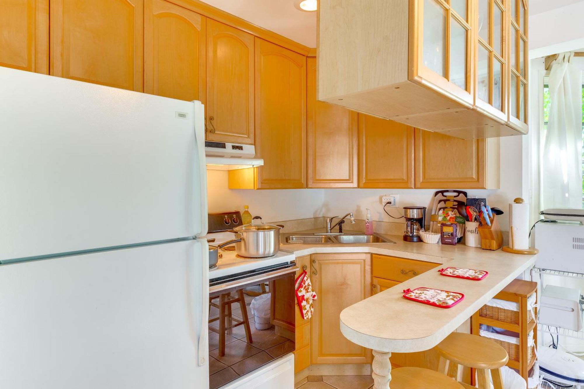 Less Than 1 Mi To Ucla Pet-friendly Couples Retreat! Los Angeles