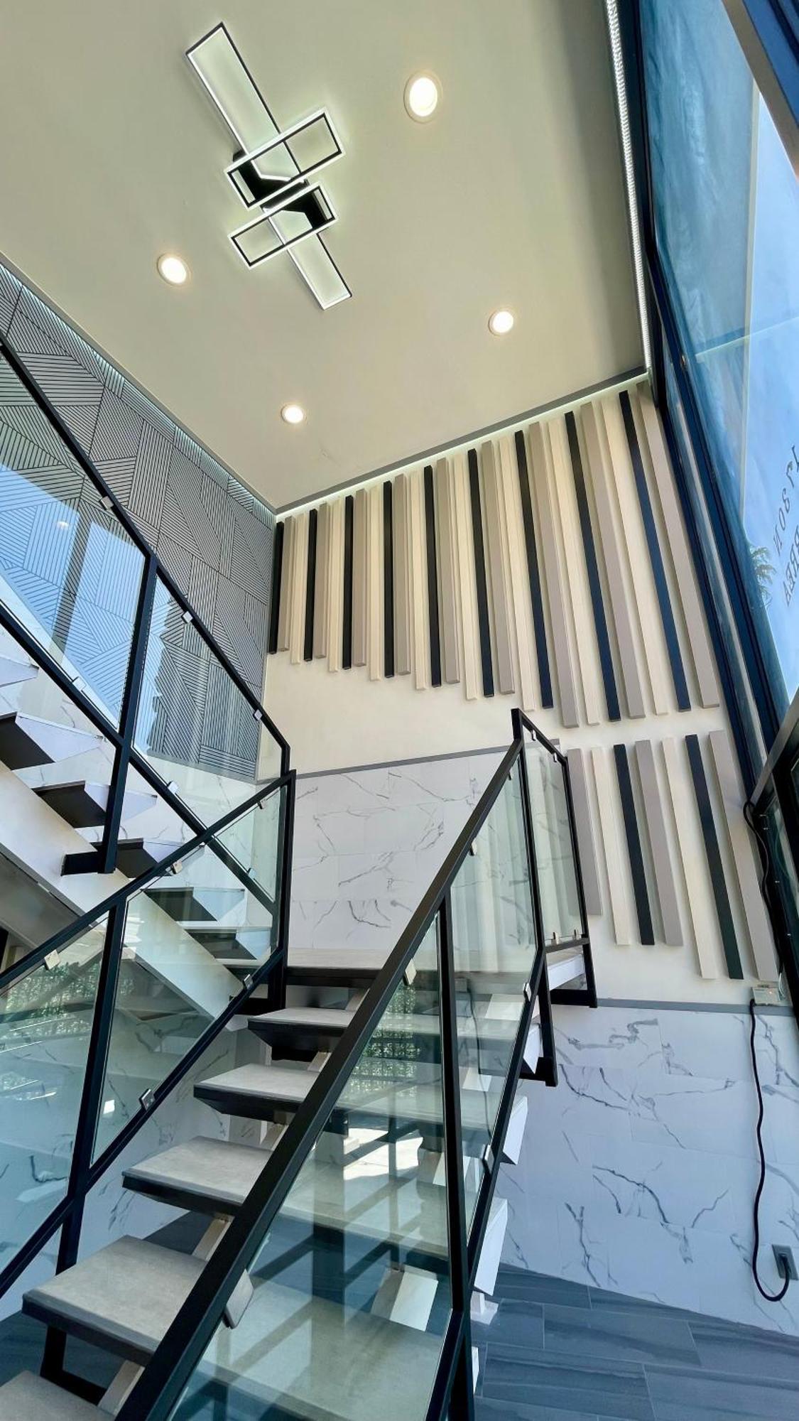 Quintessence Aparthotel *