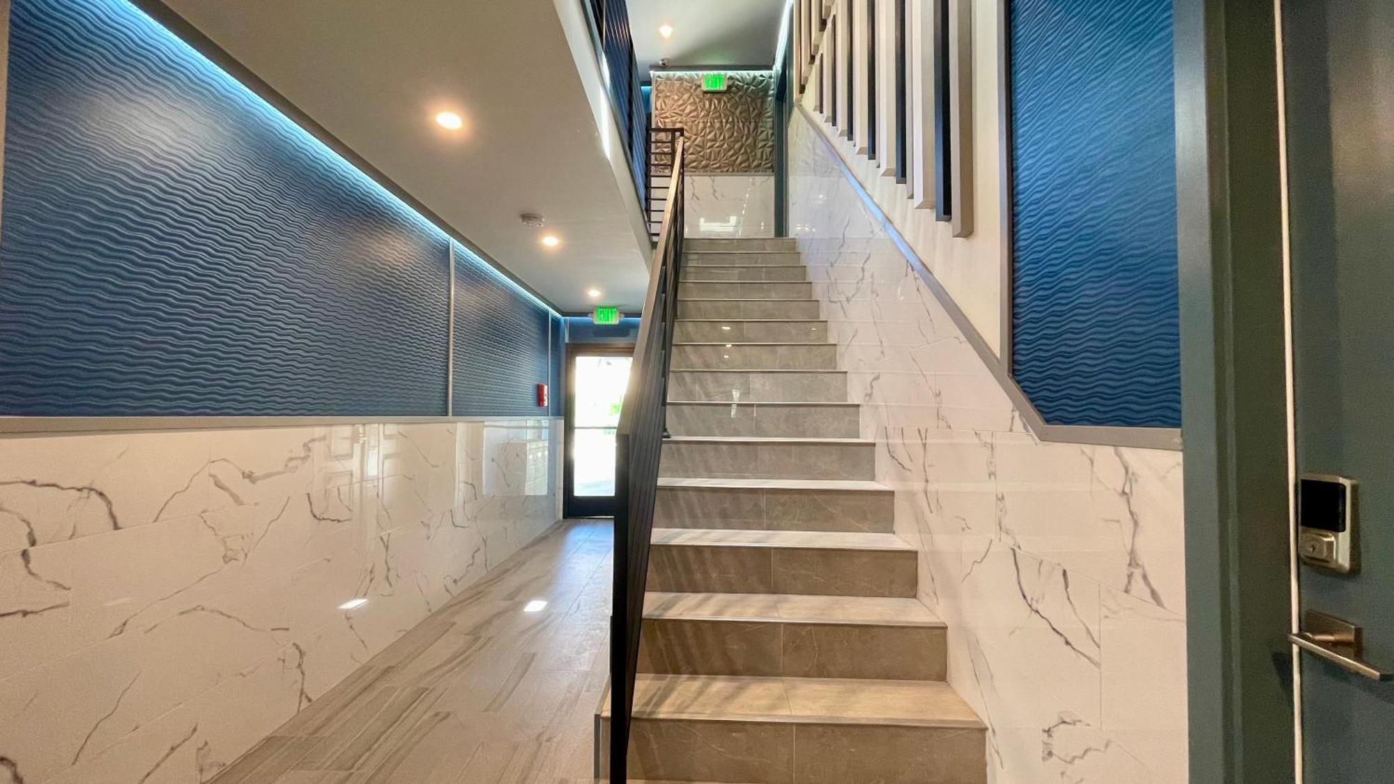 Quintessence Aparthotel Los Angeles