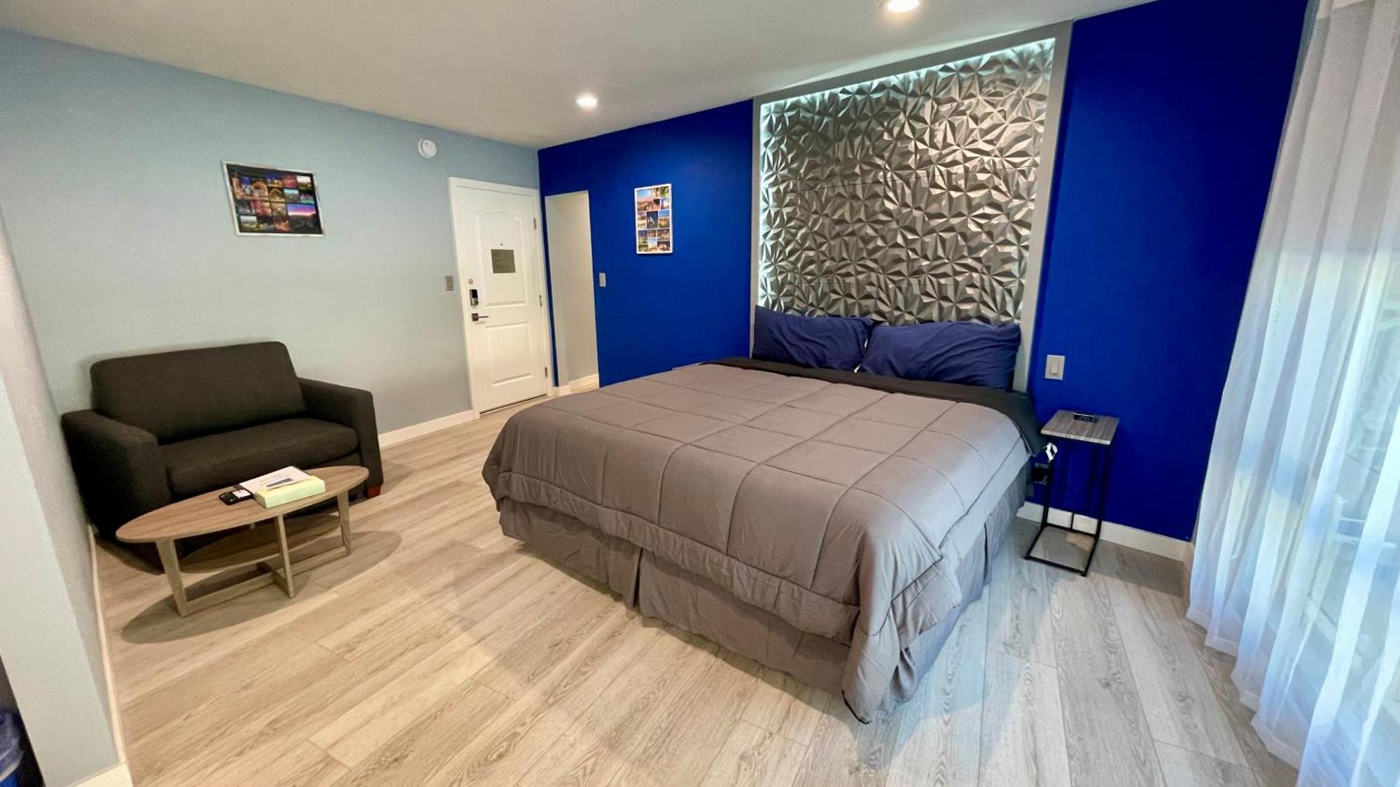 Quintessence Aparthotel Los Angeles