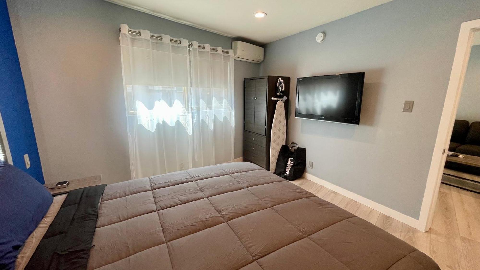 Quintessence Aparthotel Los Angeles