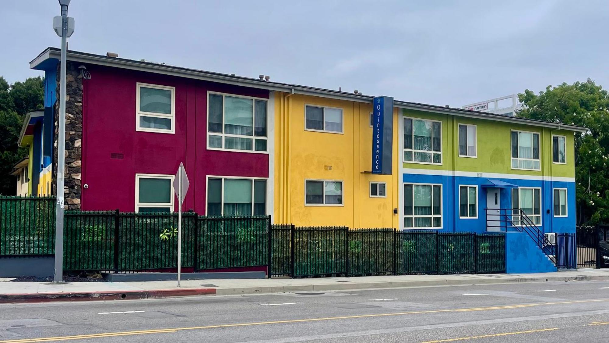 Quintessence Aparthotel Los Angeles