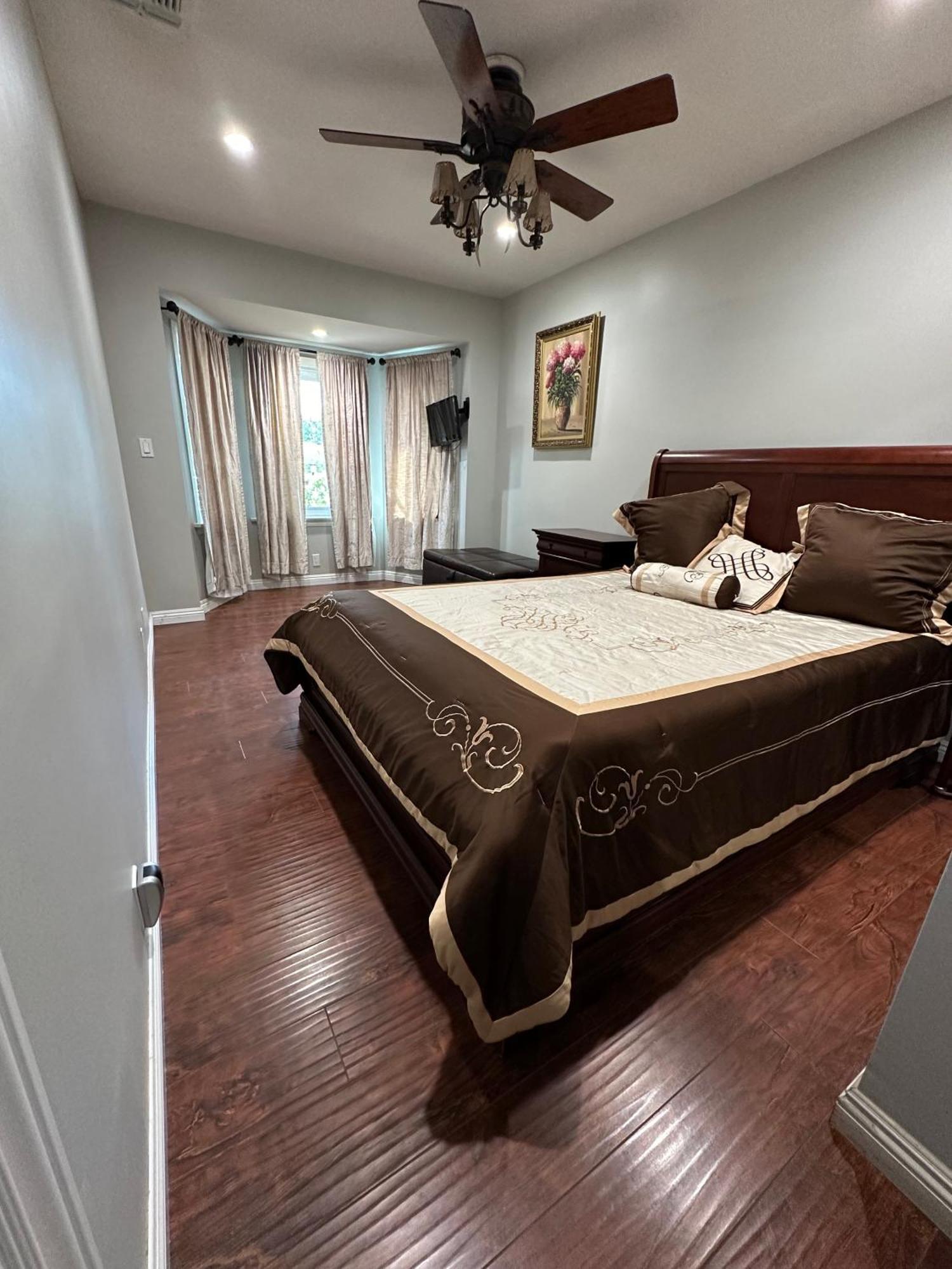 Holiday home Charming 3-bedroom 2-bathroom House In North Hollywood Los Angeles