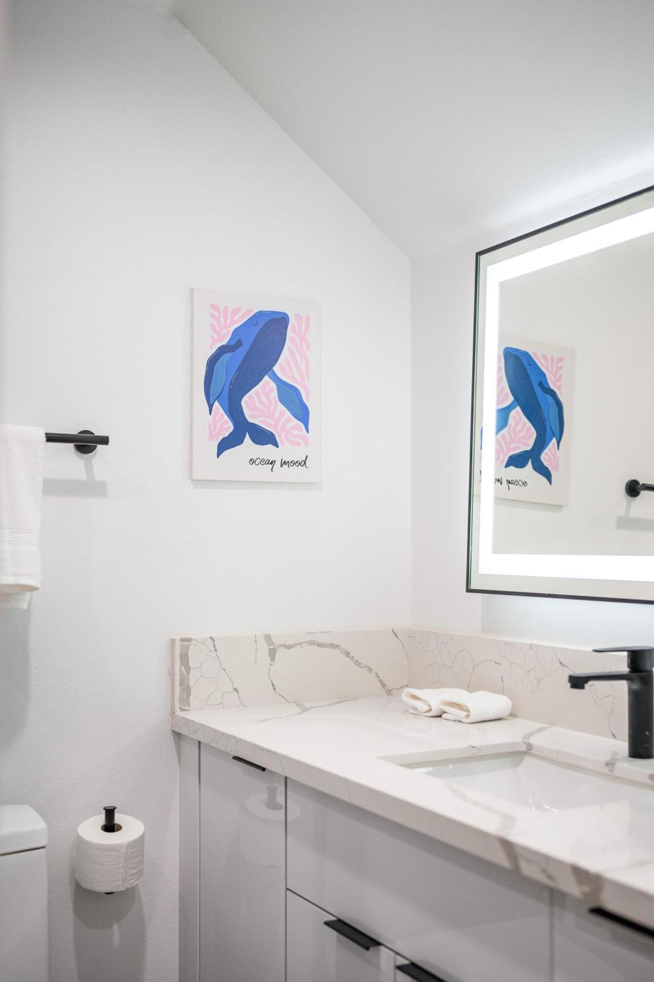 Modern Spacious With Parking & Fully Equipped Kitchen #3 Los Angeles