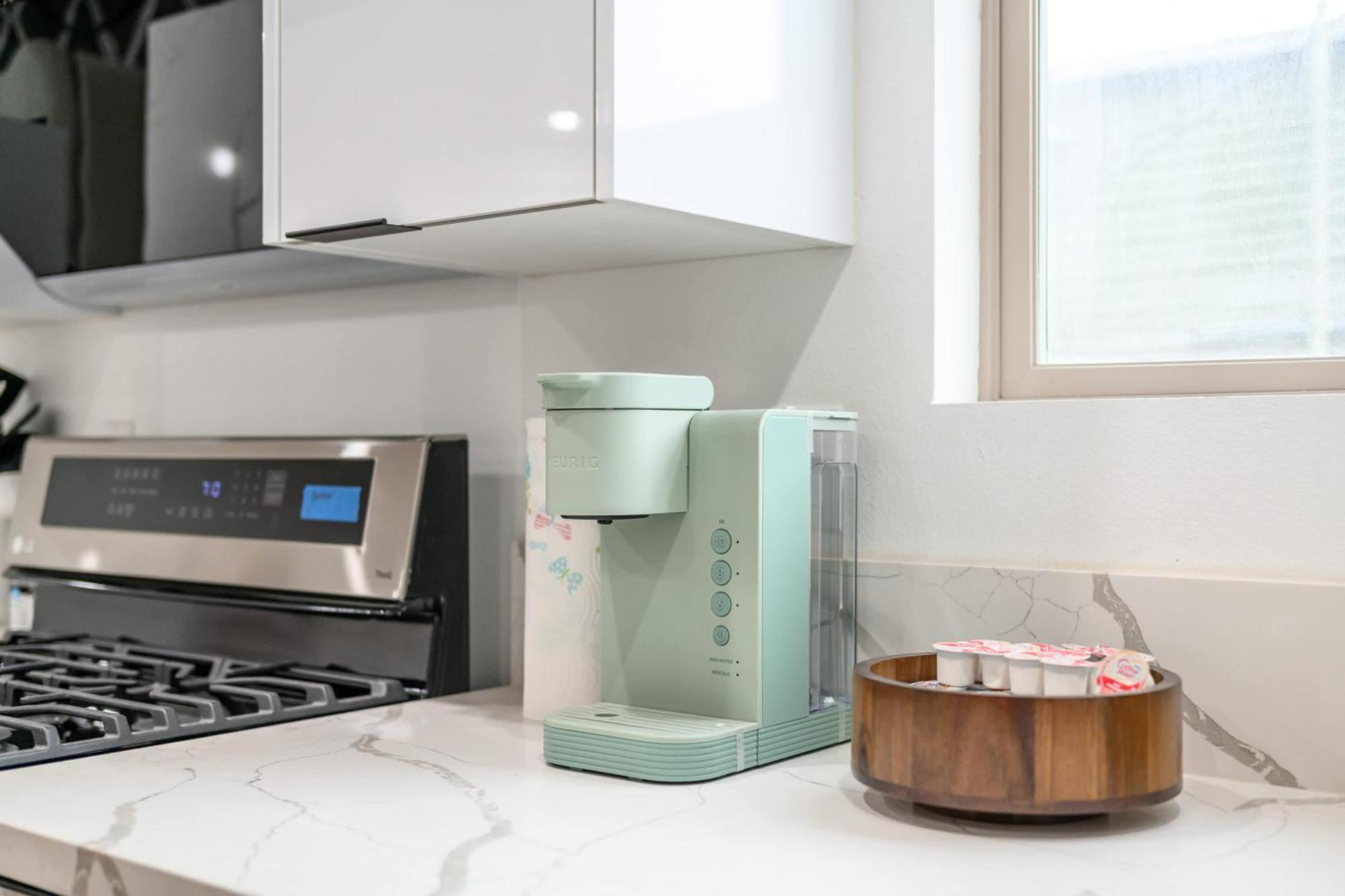Modern Spacious With Parking & Fully Equipped Kitchen #3 Los Angeles