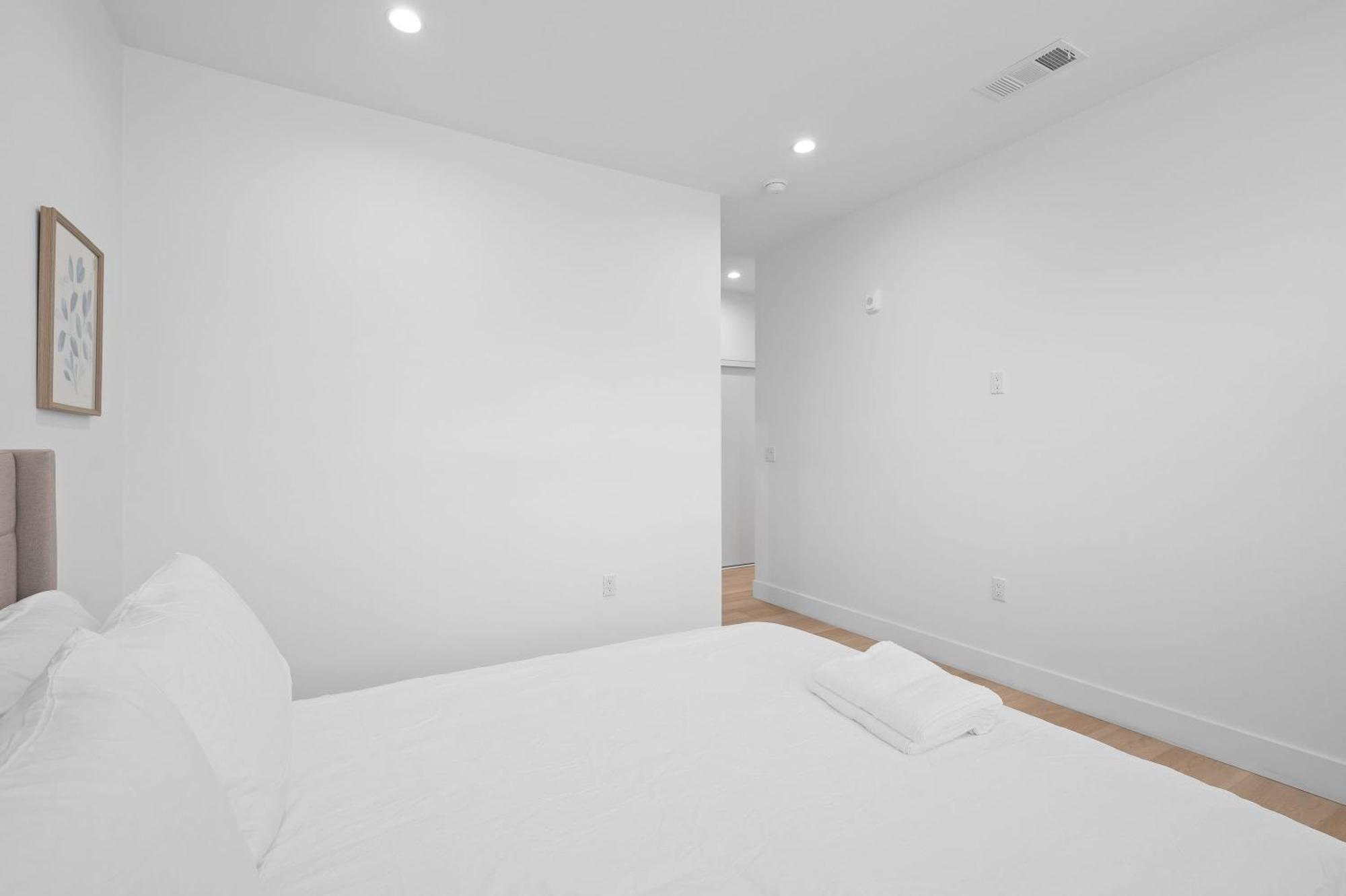 Modern 5br With Full Amenities & Parking #2 Los Angeles