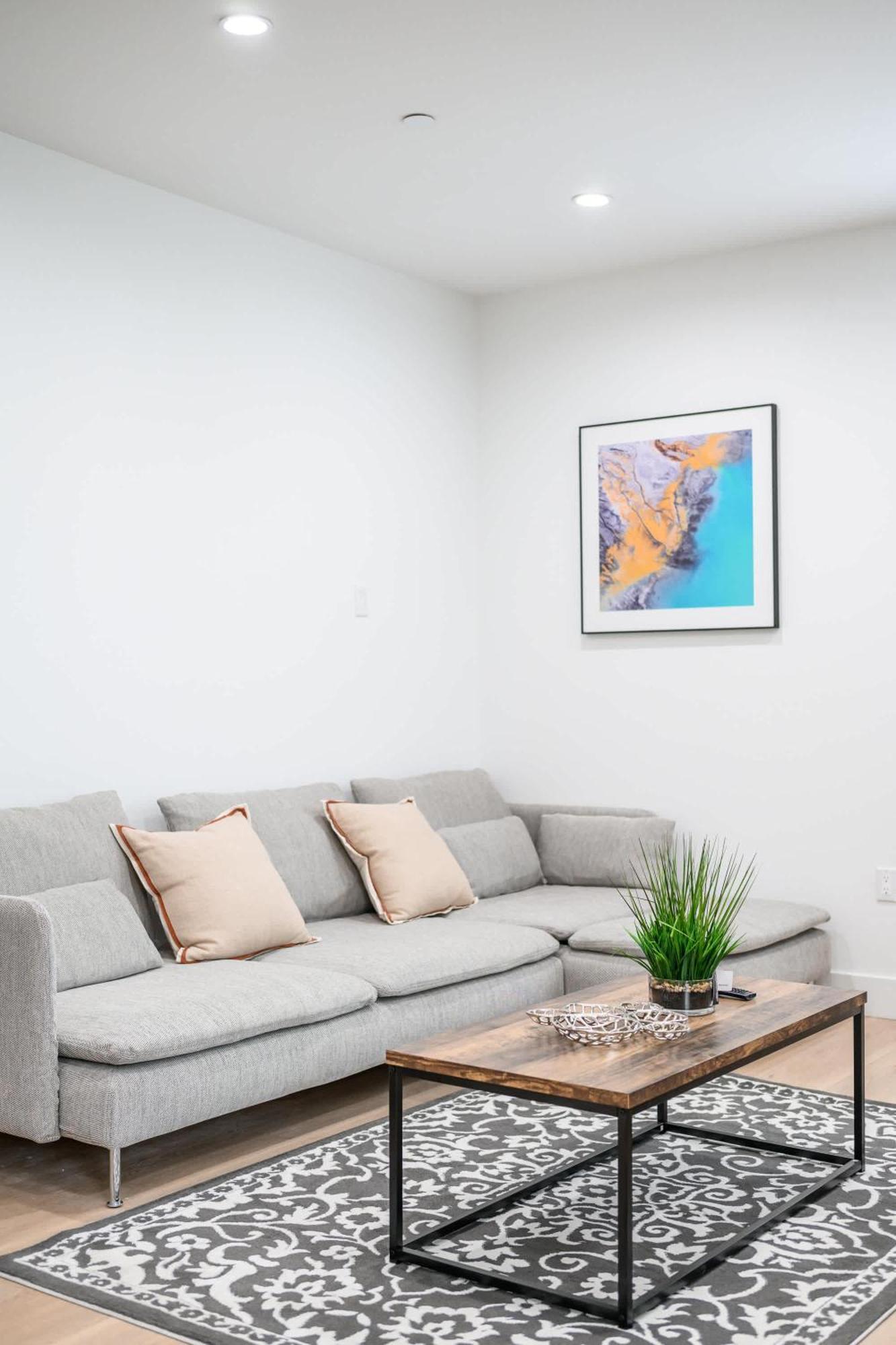 Modern 5br With Full Amenities & Parking #2 *
