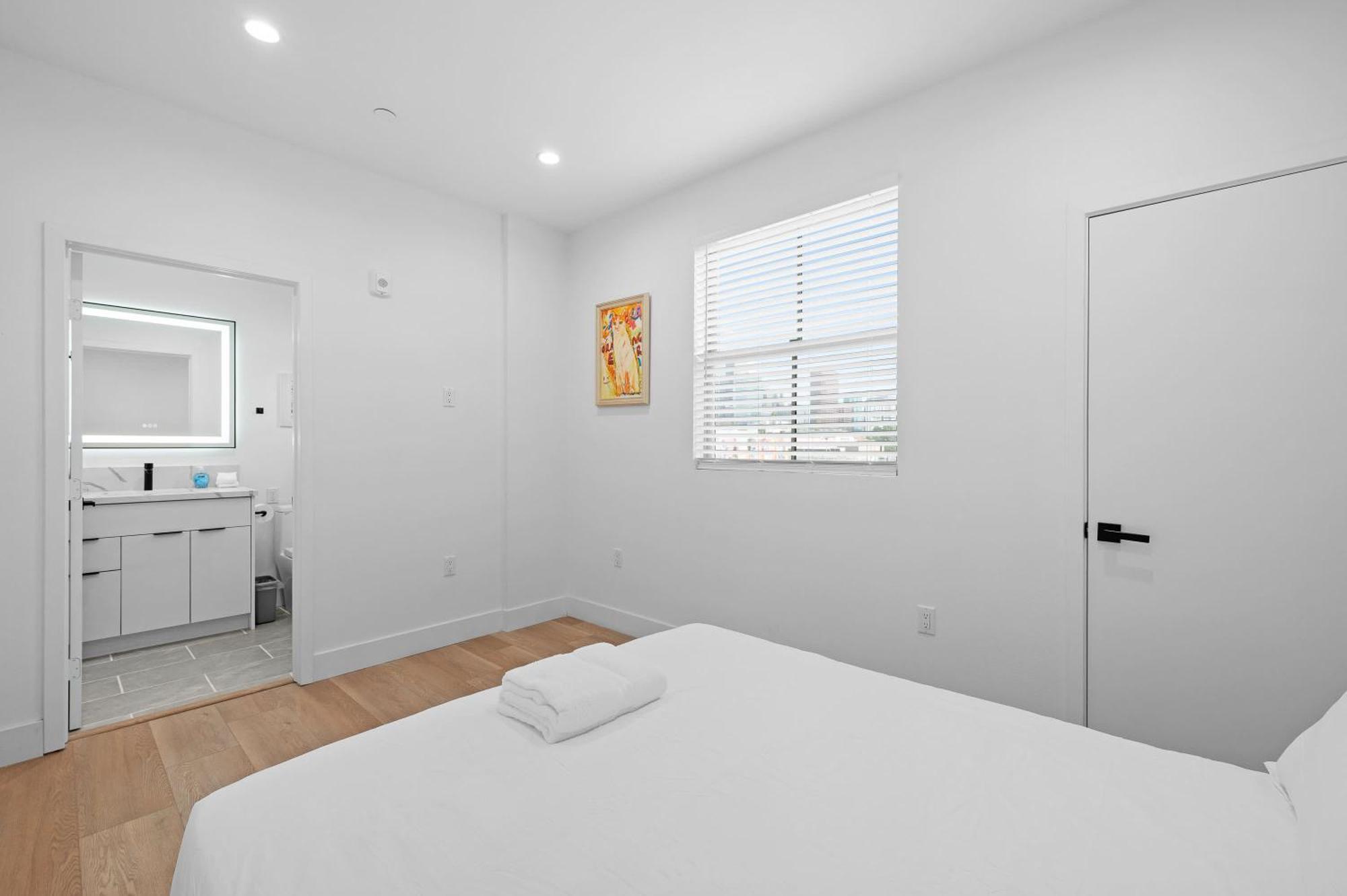 Apartment Modern 5br With Full Amenities & Parking #2 Los Angeles