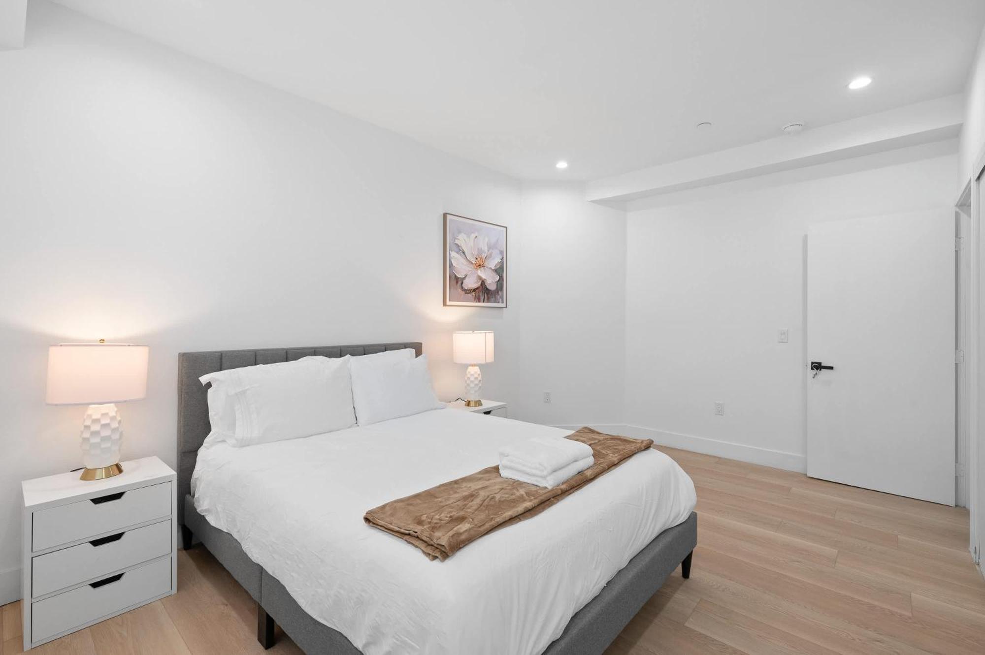 Apartment Modern 5br With Full Amenities & Parking #2 Los Angeles