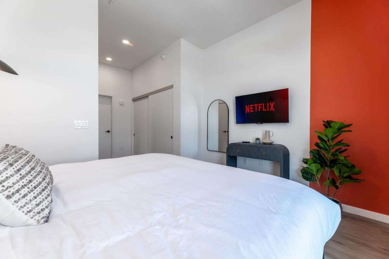 Skyline Haven Near Dodger Stadium Apartment