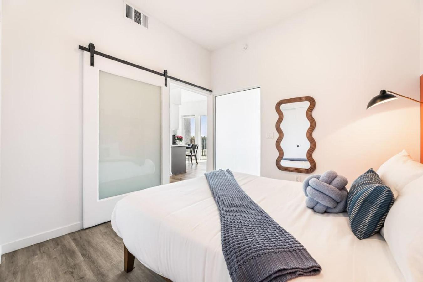 Skyline Haven Near Dodger Stadium Apartment