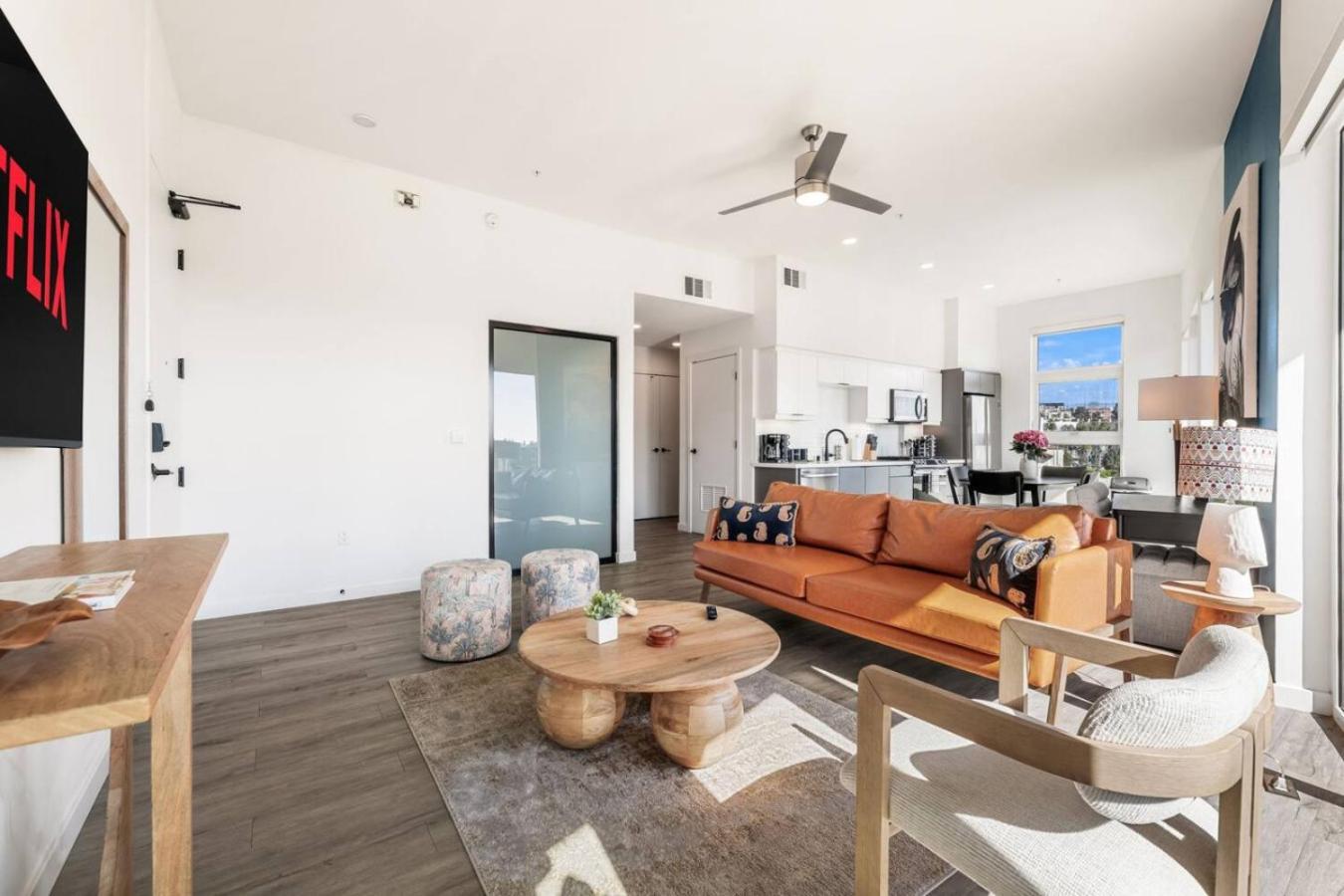 Apartment Skyline Haven Near Dodger Stadium