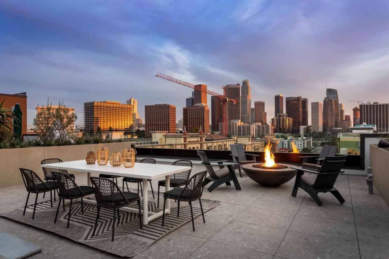 Apartment Skyline Haven Near Dodger Stadium