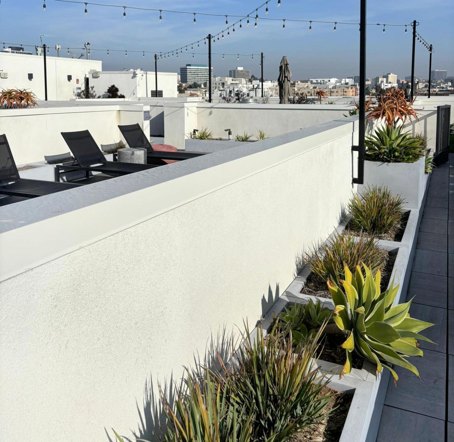 Dream Escape With Great Rooftop Views * Los Angeles