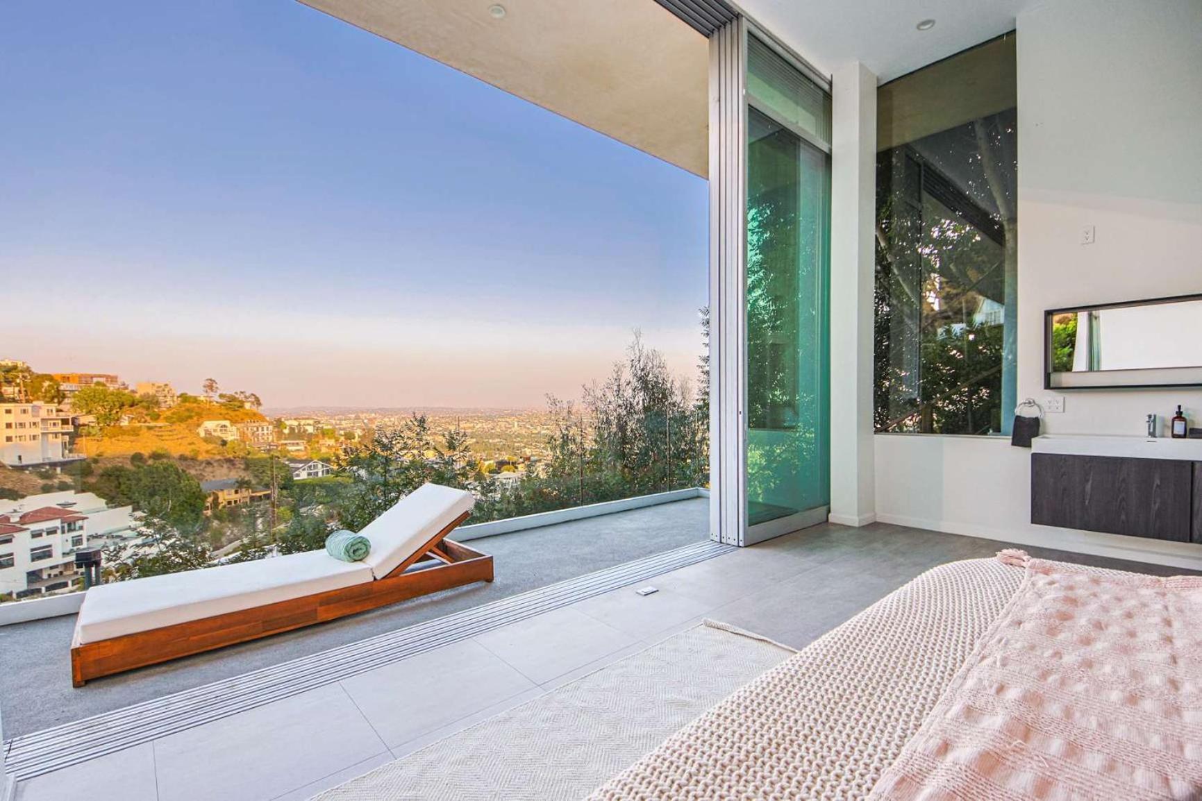 Elevate La - House With Infinity Pool Villa *