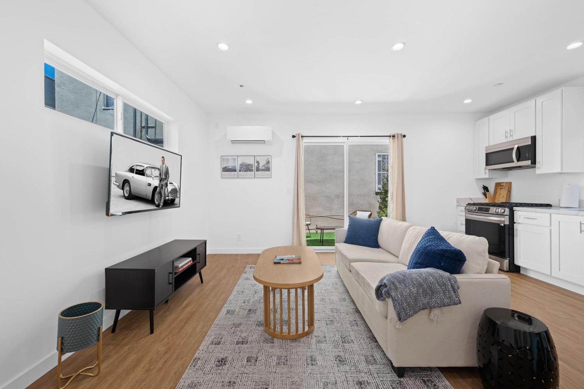 Spanish Style Unit 1 Los Angeles