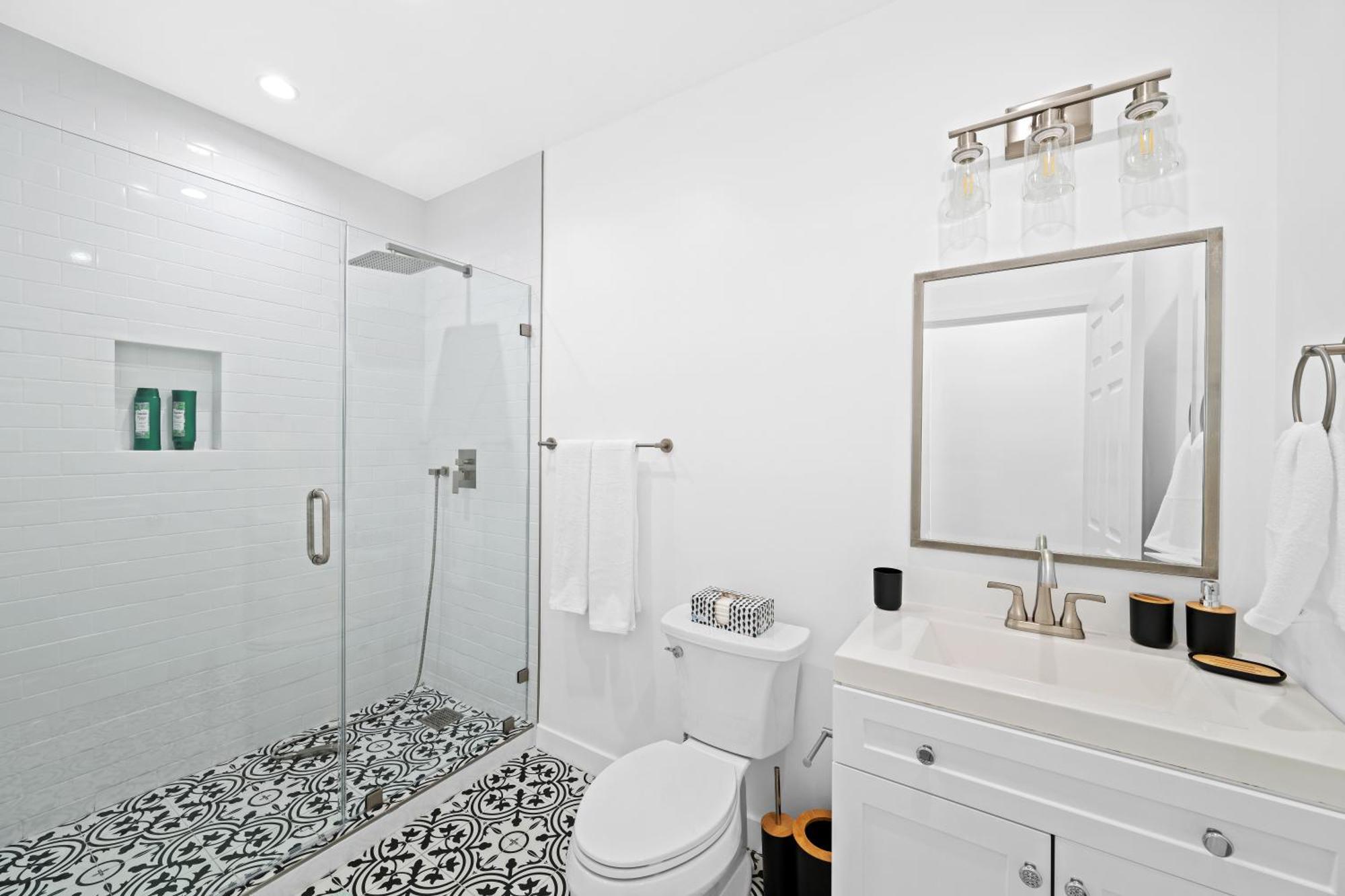 Spanish Style Unit 1 * Los Angeles