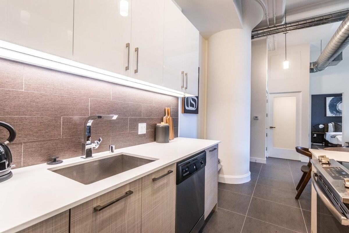 Dtla 2br Rooftop Jacuzzi & Sunset Views *