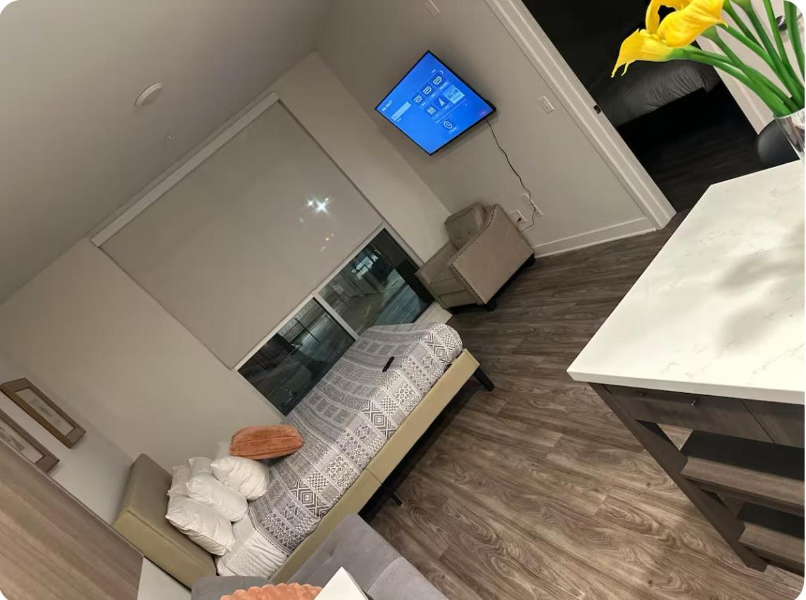 Apartment Walk Of Fame Upscale Hollywood 1bedroom Apartment- 2beds, Free Parking *