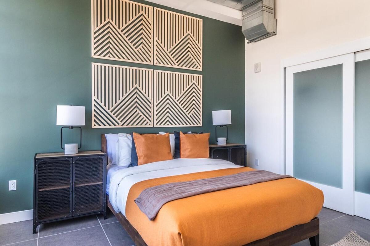 Dtla 2br Rooftop Jacuzzi & Sunset Views *