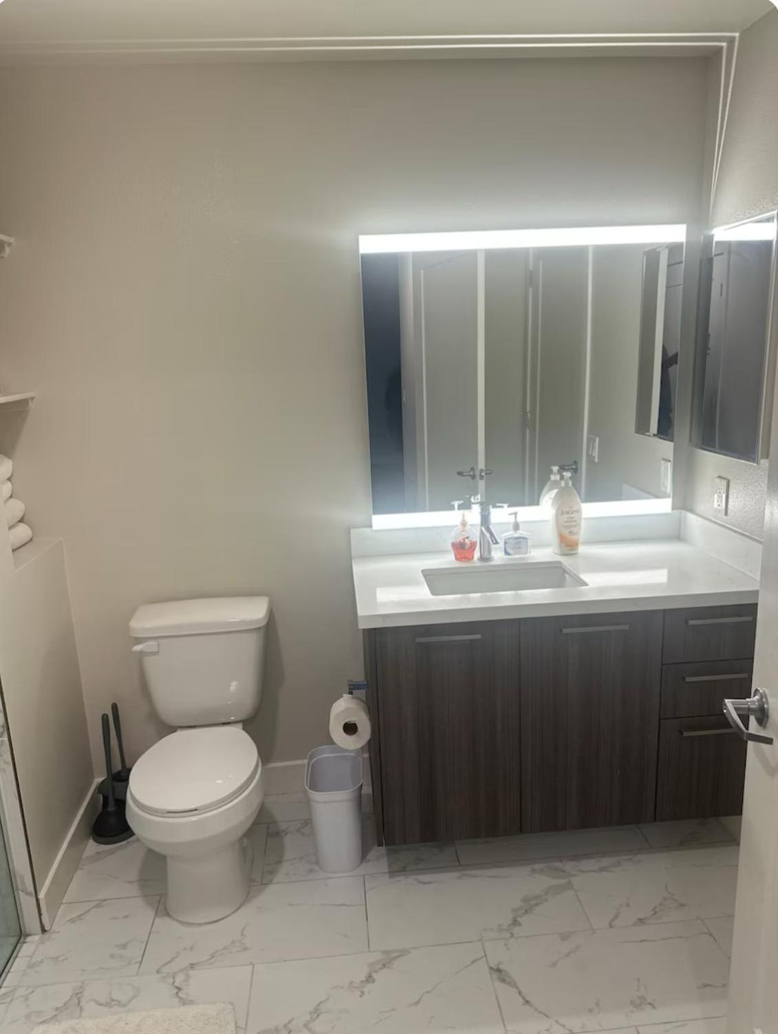 Walk Of Fame Upscale Hollywood 1bedroom Apartment- 2beds, Free Parking *