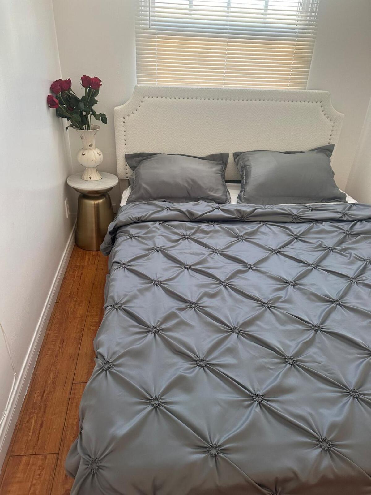 Apartment In Heart Of Hollywood, Walk Of Fame
