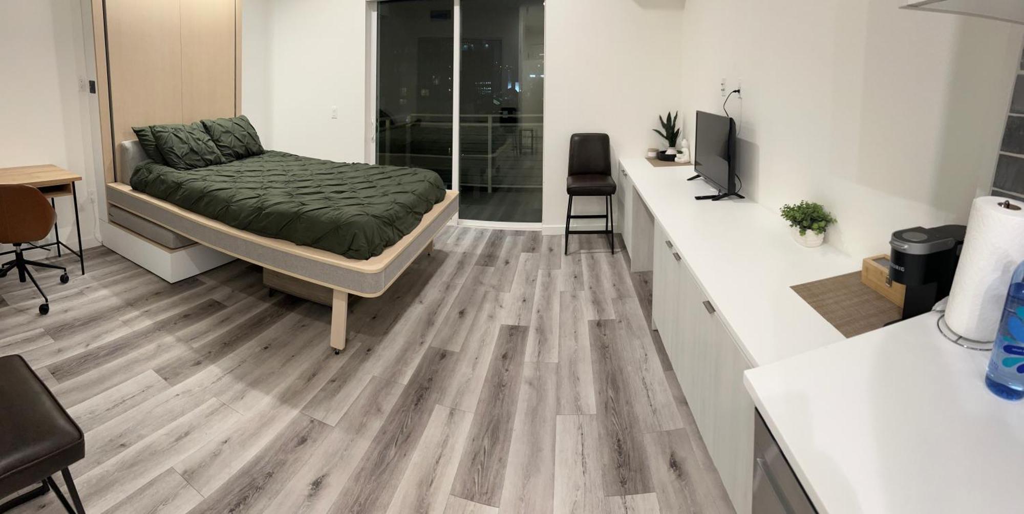Apartment Heart Of Hollywood-walk Of Fame 1bd With View -free Parking, Balcony, Wifi, Rooftop, Gym, Upscale Amenities *